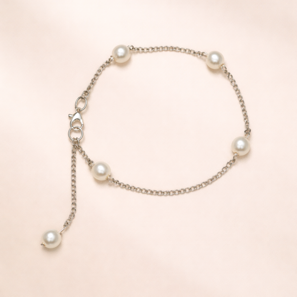 Elegant Pearl Charm Chain Bracelet