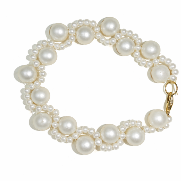 Elegant Pearl Cluster Bracelet